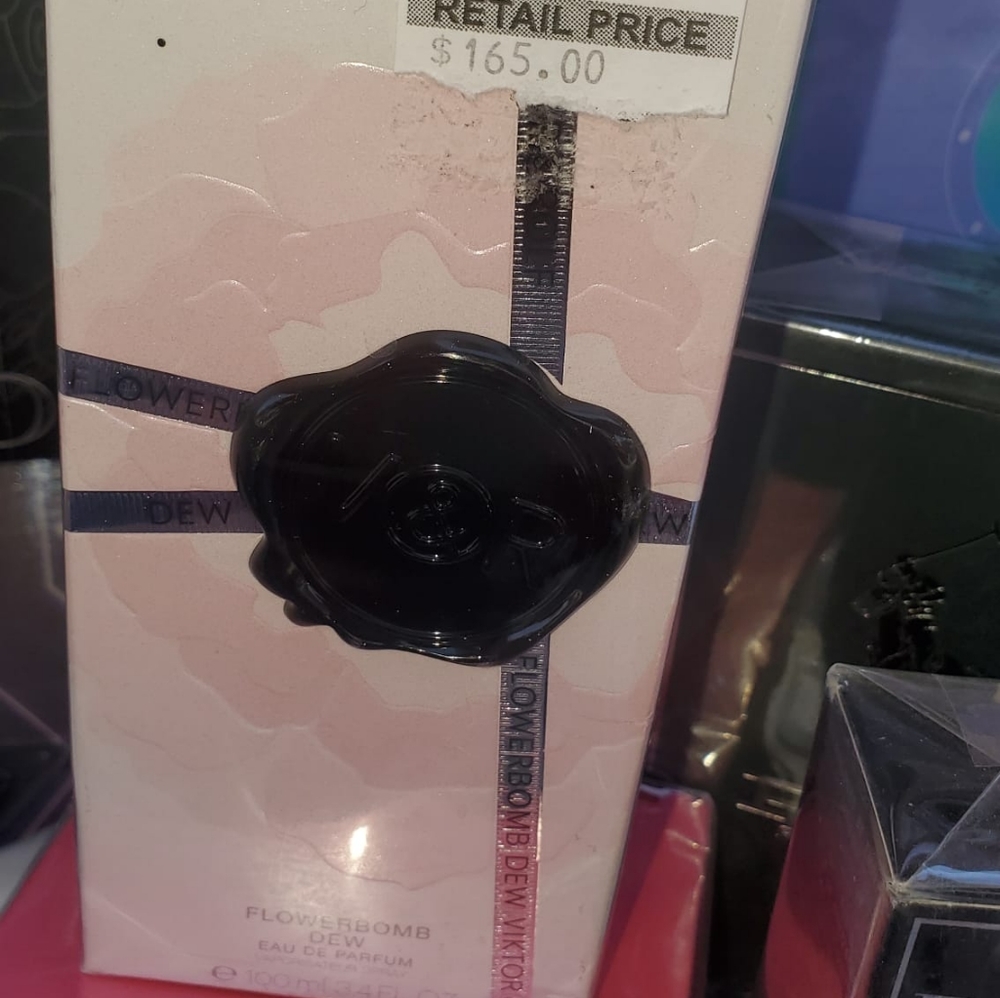 Flowerbomb Viktor & Rolf Eau de perfume 3.4 ounce